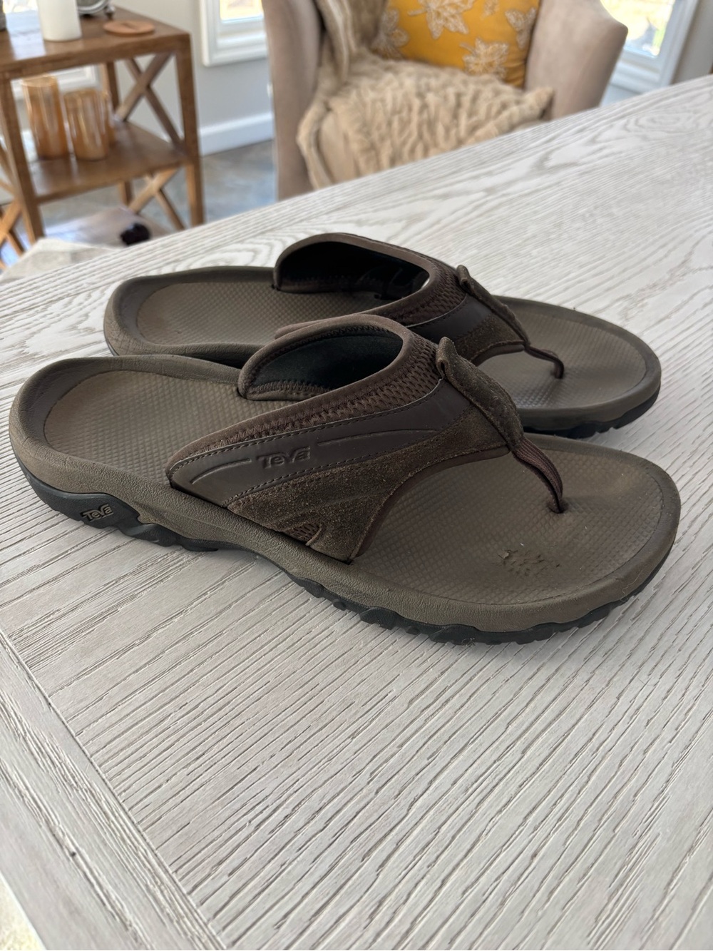 Teva Men’s Dark Brown Leather Thong Sandals